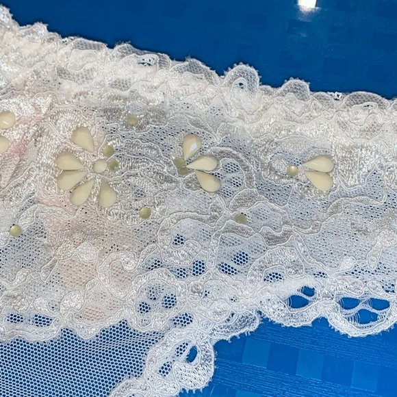 VS Thong Panty Small Bling Crystals Small Rare - Picture 7 of 8